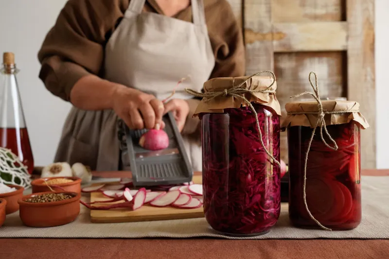Fermenting in the Dark: How a Hospital Janitor's Kitchen Experiments Put Antibiotic Researchers on Notice