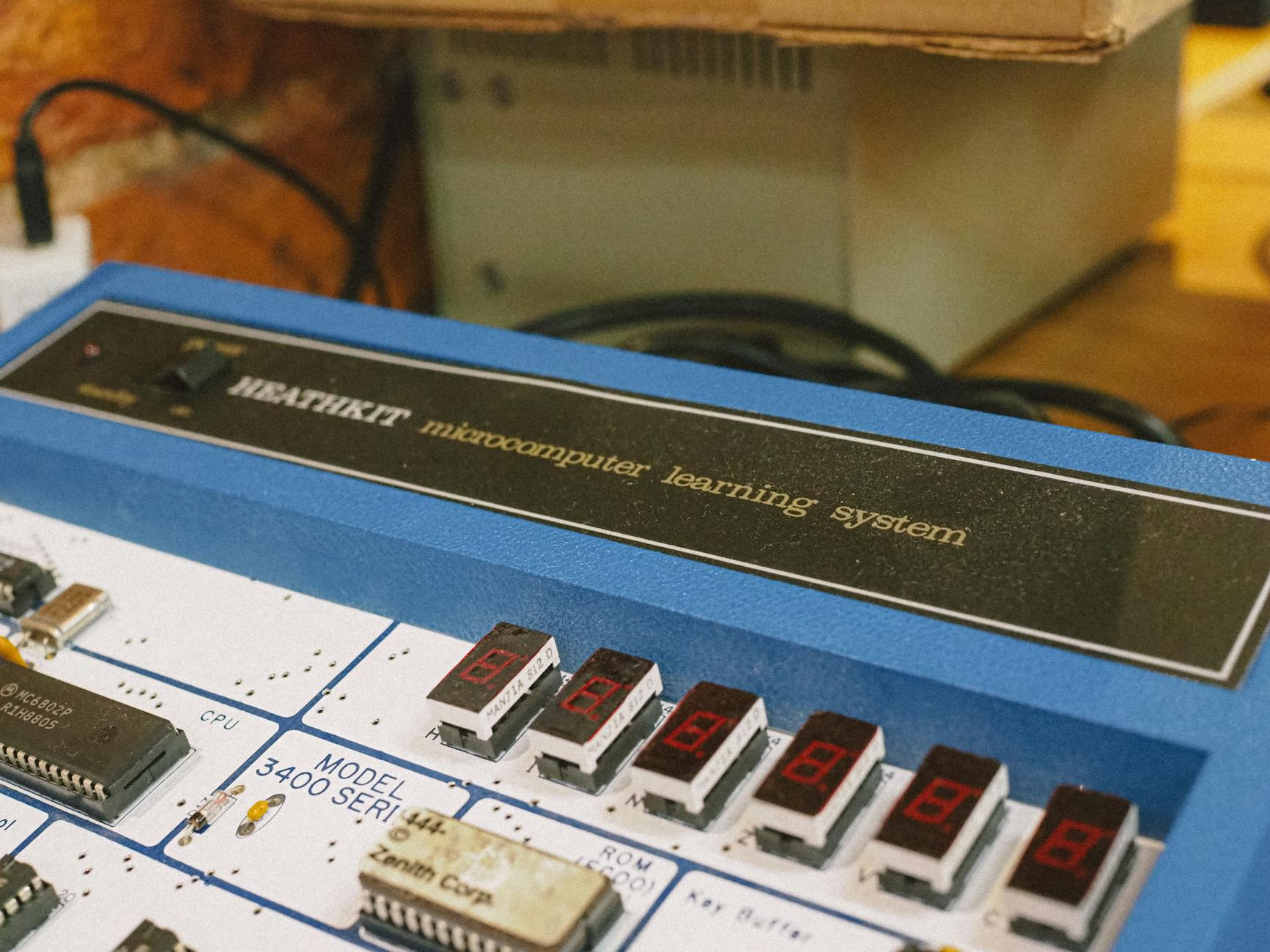 Five People You've Never Heard Of Who Built the Device You're Reading This On